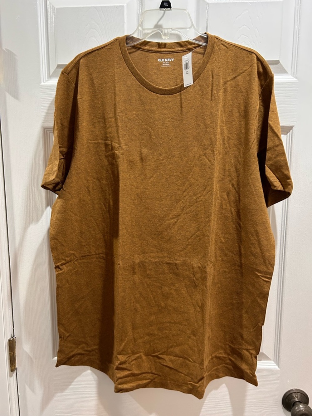 Old Navy Men's Short Sleeve Tee in Rust Brown